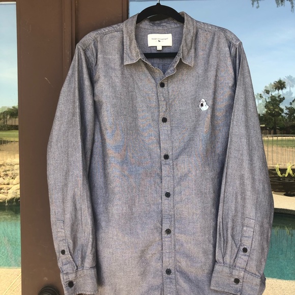 Modern Amusement Shark Shirt L - Picture 3 of 8